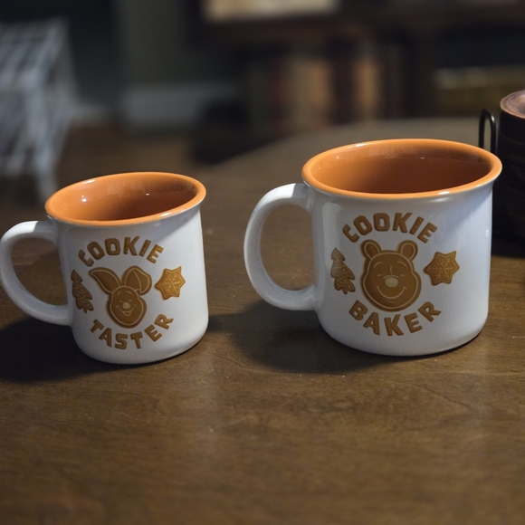 Disney Pooh Piglet Cookie Baker and Taster Ceramic Mug Set - Picture 2 of 6